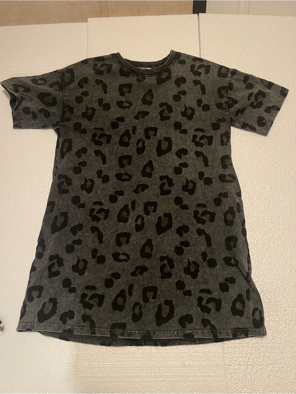 Leopard Print Short Sleeve T-Shirt Dress - Charcoal & Black